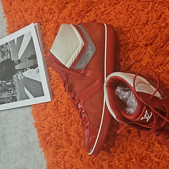 Louis Vuitton men sneakers! Red - Picture 6 of 6